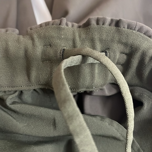 Lululemon | Stretch High Rise olive green jogger Women’s size 4 nylon gorpcore - Picture 7 of 12